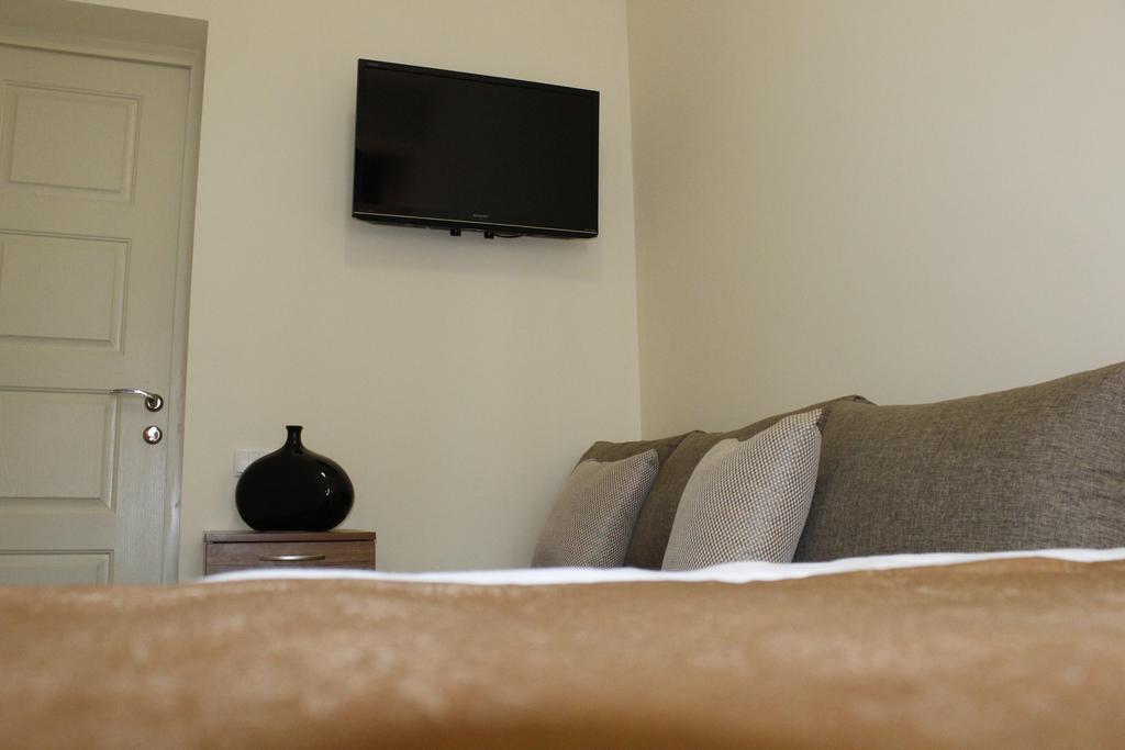 5Th Floor Guest House Ereván Habitación foto